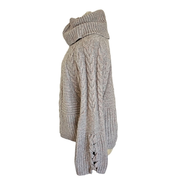 Express Marled Grey Cowl Neck Bell Sleeves Cable Knit Sweater Top Sz M - Picture 4 of 5
